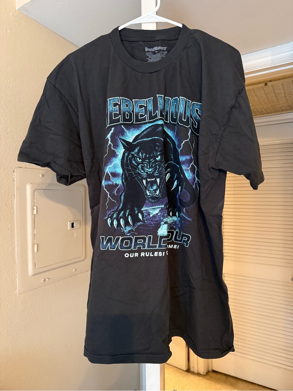 Mens Black Graphic Panther Tee